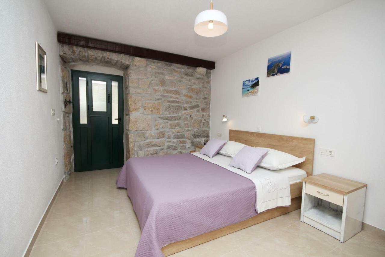 Apartmani Dalmacija Brela Exterior foto