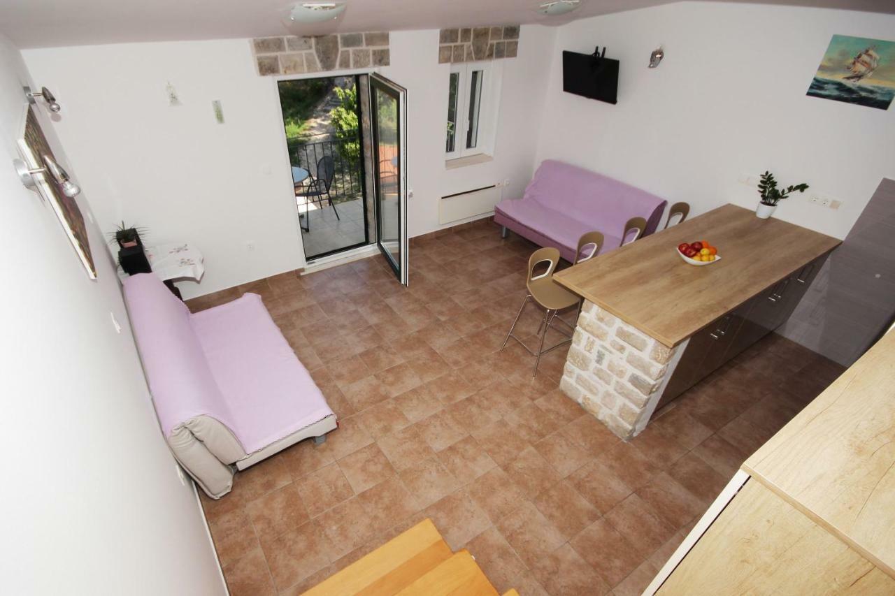 Apartmani Dalmacija Brela Exterior foto
