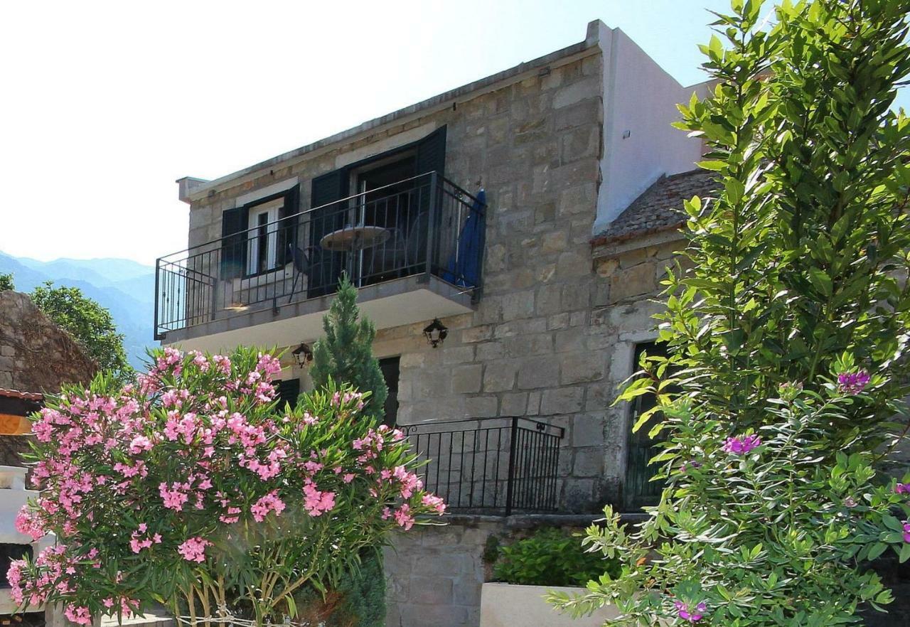 Apartmani Dalmacija Brela Exterior foto